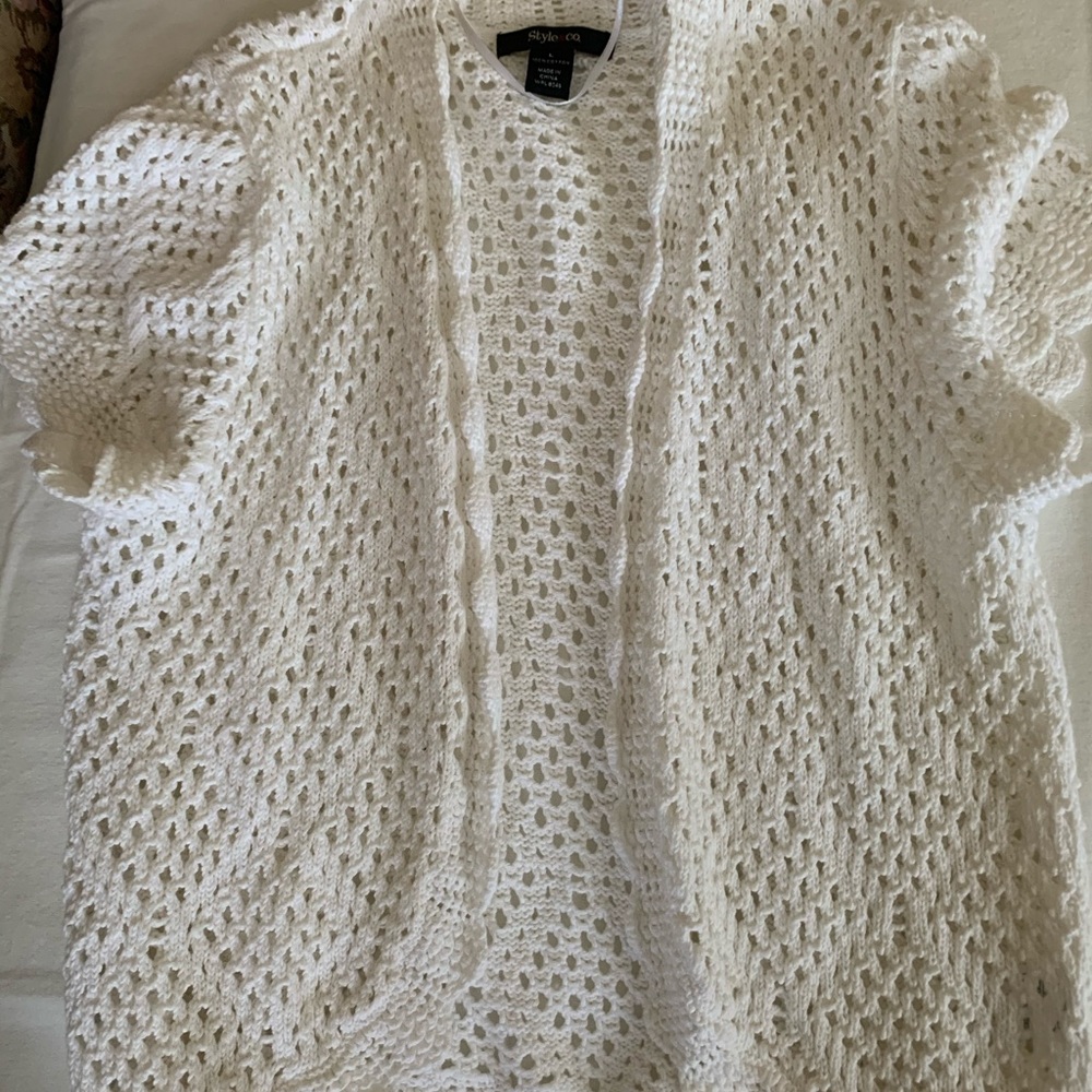 3 knitted short sleeved tops size Petite large